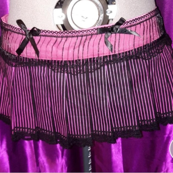 MAJOR TRIPP NYC SKIRT ISO POST!!💓🕷️ - Picture 9 of 9